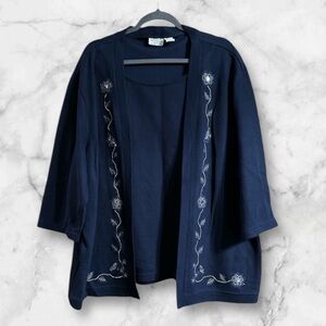 Keneth too! Navy blue layered knit sweater embroidered floral and butterfly 3x